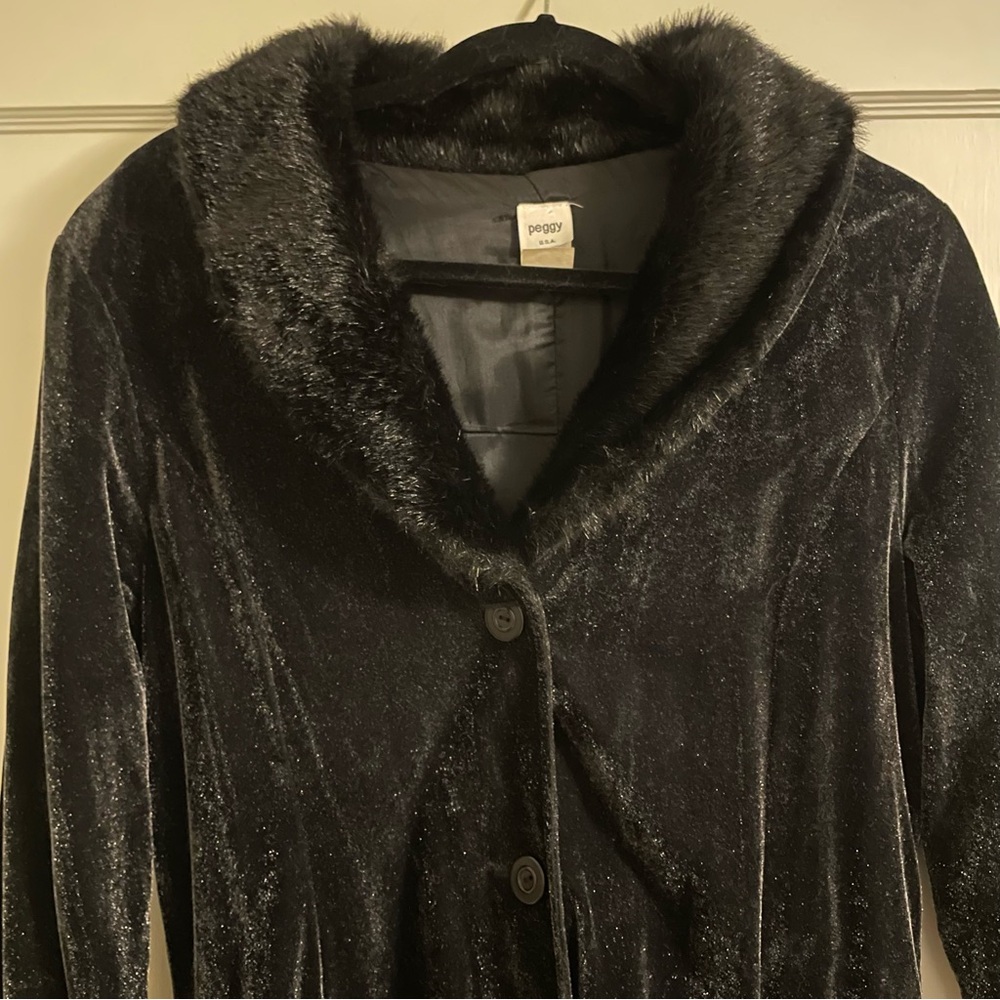 Sparkly black jacket with faux fur collar